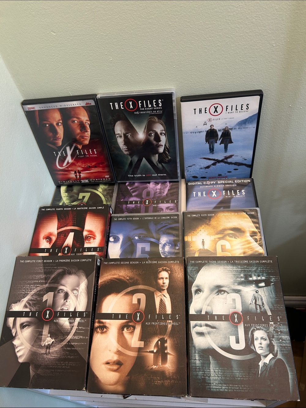 The X-Files Seasons 1–8 + 4 Movies!